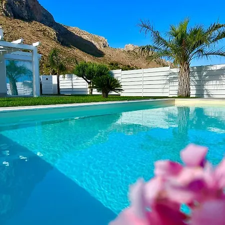 Golden 2 Con Piscine Indipendenti E Separate Villa Terrasini