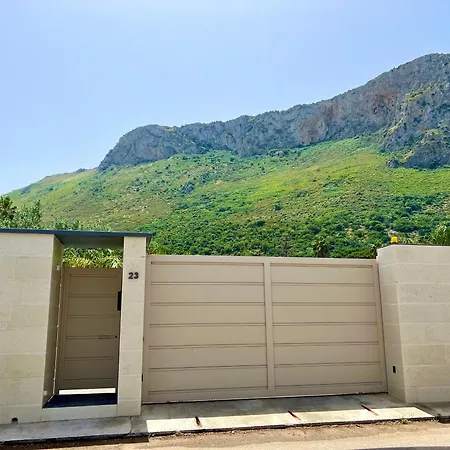 Villa Golden 2 Con Piscine Indipendenti E Separate *