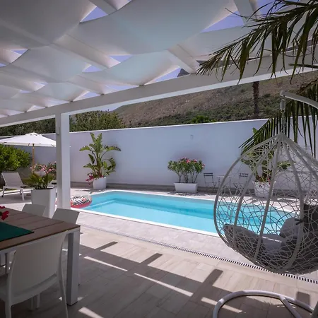 Golden 2 Con Piscine Indipendenti E Separate Villa