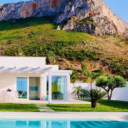 Golden 2 Con Piscine Indipendenti E Separate Villa *