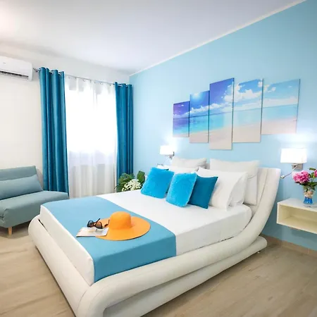 Golden 2 Con Piscine Indipendenti E Separate * Terrasini