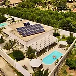 Golden Private Pools In Sicily Terrasini