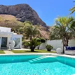 Golden Private Pools In Sicily