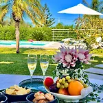 Golden Private Pools In Sicily Βίλα