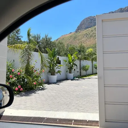 Vila Golden Private Pools In Sicily