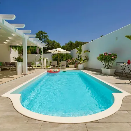 Golden Private Pools In Sicily