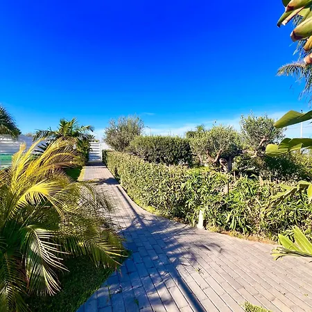 Golden Private Pools In Sicily Vila