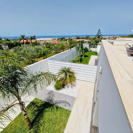 Golden Private Pools In Sicily *